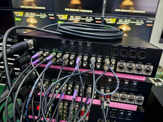 Двунаправленная оптоволоконная система передачи с 12G SDI, XLR аудио, 10 Гбит Ethernet, оптоволоконным разъемом SMPTE поставщик