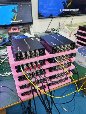 4 канала 3G SDI вход с IP сетью многосигнальное оборудование передачи через один волоконно-волоконный кабель поставщик